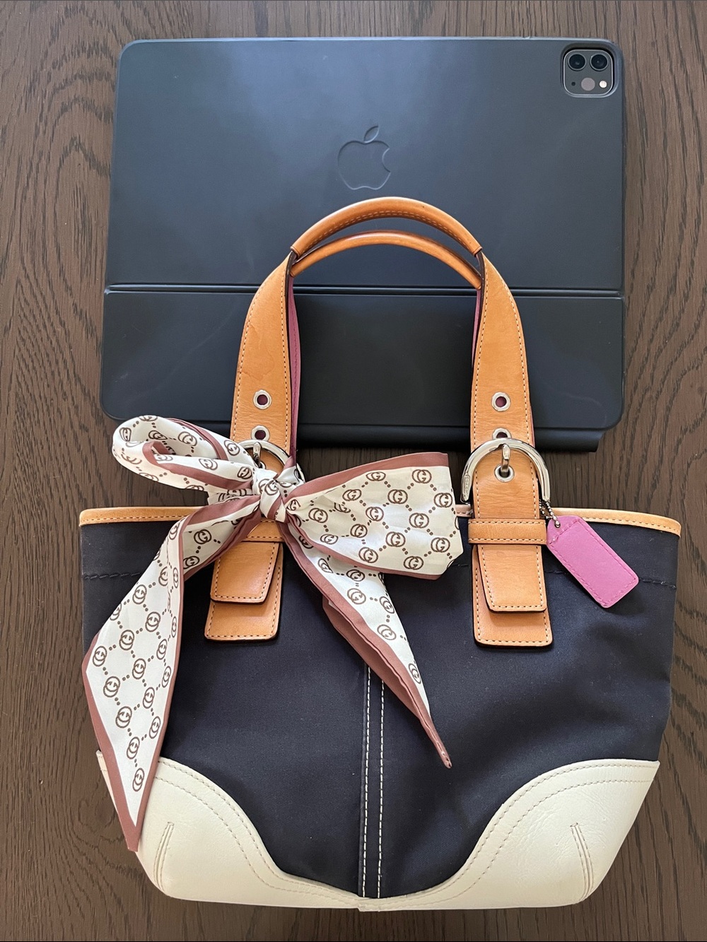 COACH Vintage Small Soho Tote Bag - Picture 8 of 8
